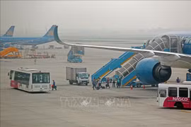 Suspende Vietnam varios vuelos domésticos por COVID-19