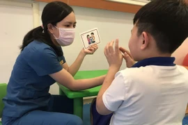 Primer ministro de Vietnam aprueba programa de asistencia social