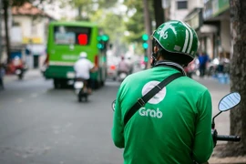 Empresas de servicios de taxi a pedido suspenden servicios en Hanoi