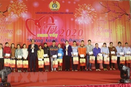 Fortalecen actividades en apoyo a trabajadores vietnamitas en vísperas del Año Nuevo Lunar 2020