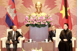 Máxima legisladora de Vietnam se entrevista con su par de Camboya