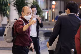 Vietnam vigila estado de salud del entrenador sudcoreano de su equipo nacional de fútbol