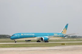 Vietnam Airlines realiza vuelo de carga gratis para apoyar la lucha antiepidémica