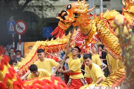 Festival de Danza del Dragón en saludo al 1010 aniversario de fundación de Thang Long-Hanoi
