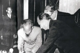 Conmemoran Fiesta Nacional de Vietnam en el exterior