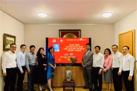 Embajada vietnamita en Suiza recuerda el Presidente Ho Chi Minh