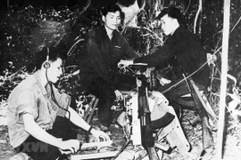 Agencia Vietnamita de Noticias honrada con título del Héroe de Fuerzas Armadas Populares