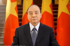 Premier de Vietnam exige velar por cumplimiento de medidas en lucha contra el COVID-19