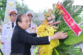 Resaltan trayectoria revolucionaria del extinto presidente Le Duc Anh