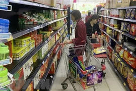 Superávit comercial de Vietnam supera los dos mil millones de dólares 