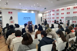 Abre marca de moda japonesa Uniqlo su primera tienda en Hanoi