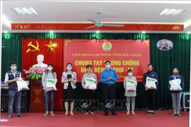 Apoyan a pobladores afectados por la epidemia de COVID-19 en provincia vietnamita de Bac Giang