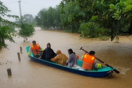 Unión Europea provee asistencia millonaria para vietnamitas residentes en el Centro afectados por riadas