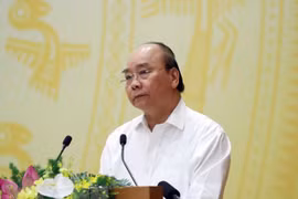 Premier de Vietnam exige maximizar esfuerzos para la recuperación económica