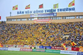 Vietnam, primer país del Sudeste Asiático en reanudar torneo de fútbol con espectadores