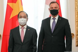 Polonia promueve cooperación multifacética con Vietnam