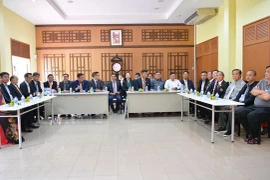 Vietnamitas en Tailandia y Alemania asiste a lucha de la Patria contra secuelas de desastres naturales