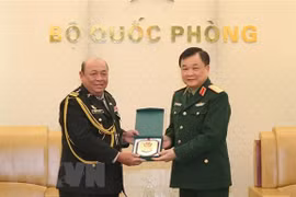 Vietnam y Camboya estrechan cooperación militar