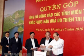 Realiza Oficina Gubernamental de Vietnam donativo para respaldar a pobladores en región central