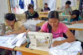 Cierran 130 fábricas textiles de Camboya debido a pedidos cancelados