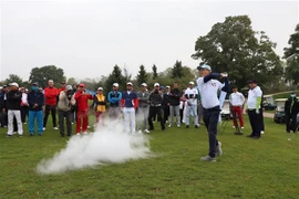 Torneo amistoso de golf marca los 45 años de lazos entre Vietnam y Alemania