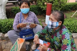 Gobierno de Vietnam emite resolución sobre asistencia a personas afectadas por el COVID-19 