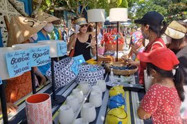 Mercado de pescadores en provincia vietnamita de Quang Nam: iniciativa para impulsar el turismo local