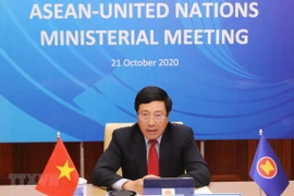 Canciller de Malasia propone reanudar vuelos directos a Vietnam 