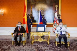 Presidente checo destaca la amistad con Vietnam