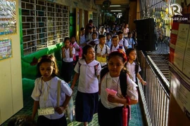 Filipinas no reabrirá escuelas hasta tener vacuna del virus SARS-CoV-2