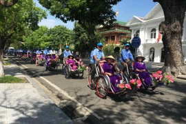 Miles de turistas en Vietnam llegaron a Thua Thien Hue durante días feriados