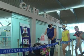 Repatrian a más de 180 turistas rusos varados en Vietnam por COVID-19