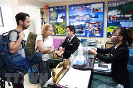 Refuerza Hanoi el control de turistas procedentes de zonas afectadas por el COVID-19
