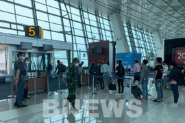 Repatrian a más de 100 ciudadanos vietnamitas de Indonesia a causa del COVID-19