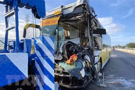 Vietnam registra 14 muertos por accidentes de tránsito 