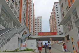 Vietnam por el perfeccionamiento de políticas a favor del desarrollo de viviendas sociales 