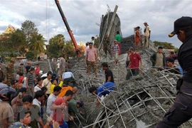 Al menos cuatro muertos tras colapso de edificio en provincia camboyana