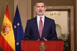 Rey de España alaba logros de Vietnam