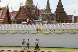 Cierra Tailandia puertas fronterizas terrestres
