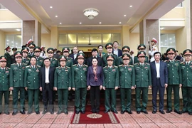 Presidenta del Parlamento de Vietnam exalta logros de la Zona Militar 4