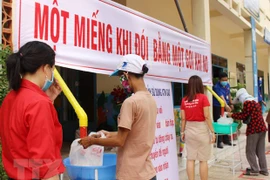 Despliega Vietnam iniciativas para ayudar a pobres ante pandemia de COVID-19 