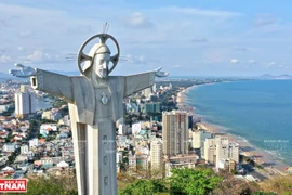 La mayor estatua de Cristo en Vietnam
