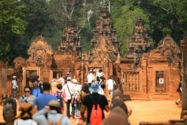 Disminución de turistas extranjeros en Camboya debido a COVID-19
