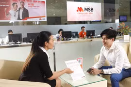 Bancos comerciales en Vietnam reducen intereses de depósito