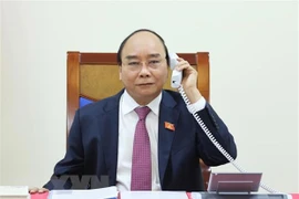 Premier vietnamita mantiene conversación telefónica con su homólogo laosiano