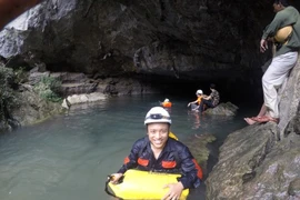 Ta Nam Long, conquistador de cuevas