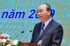 Insta premier vietnamita a reducir tasas de interés para impulsar crecimiento económico nacional 