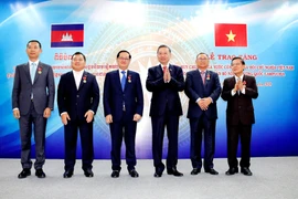 Vietnam y Camboya por estrechar cooperación en garantía de seguridad