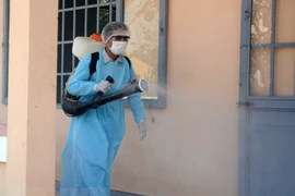 Vietnam pone en cuarentena a turistas sudcoreanos sospechosos de COVID-19