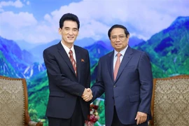 Premier de Vietnam recibe a nuevo embajador de Corea del Norte